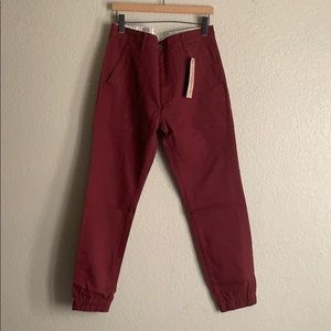 Levi’s men’s 511 chino jogger pant